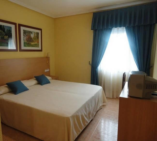 Hotel Mirador Velilla de San Antonio Dış mekan fotoğraf