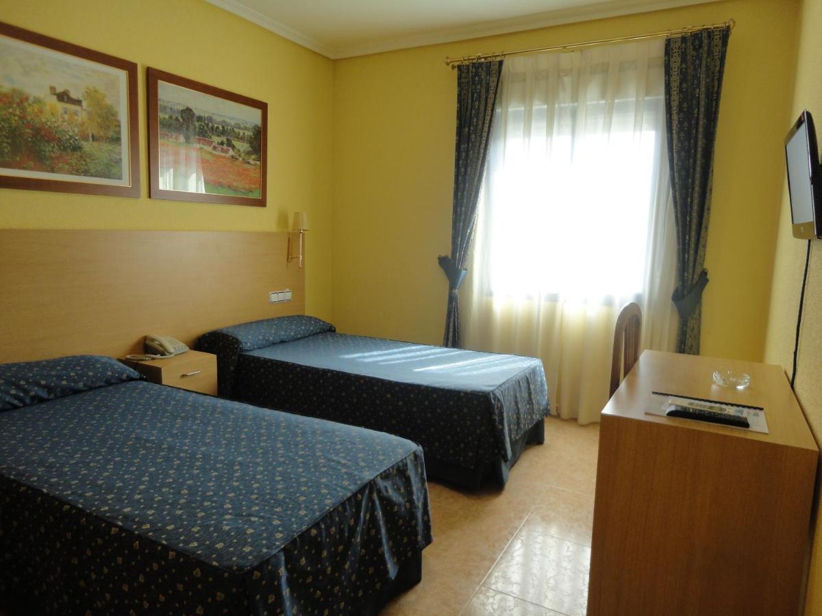 Hotel Mirador Velilla de San Antonio Oda fotoğraf
